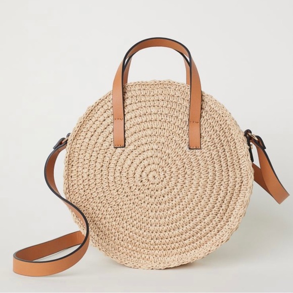 H&M Handbags - NWT H&M Round Paper Raffia Straw Handbag